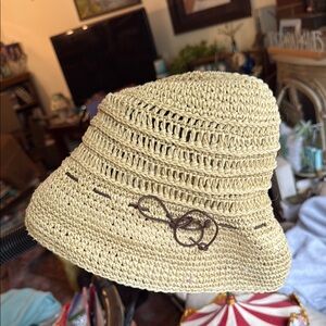Eddie Bauer Beige Crochet Bucket Hat with Brown Accent